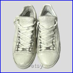 Balenciaga Arena White Leather Trainers Men s size UK 10. Worn in good condition.