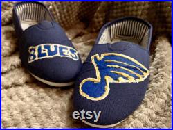 Hockey Team Blues Shoes Women size 5