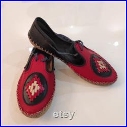 Red and Black Women Handmade Yemeni Shoes, Yemeni Shoes Women, Organic Leather Mule, Moroccan Shoes, Barefoot Shoes, Earthing Shoes